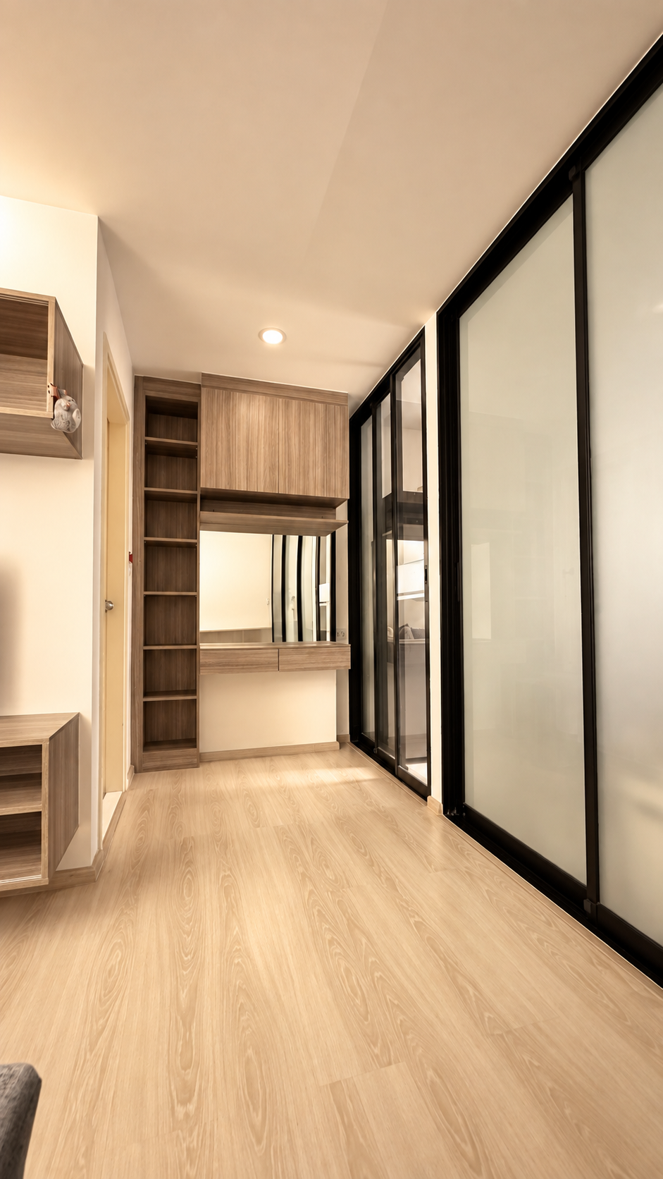 🏠 เคนซิงตัน พหลโยธิน 63  30 ตร.ม. ชั้น 8   1 ห้องนอน 1 ห้องน้ำ 1 ห้องครัว 1 ห้องนั่งเล่น